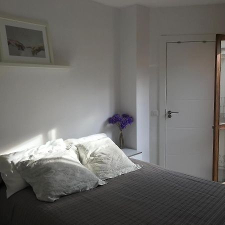 Apartamento San Miguel Apartment เซบีญา ภายนอก รูปภาพ
